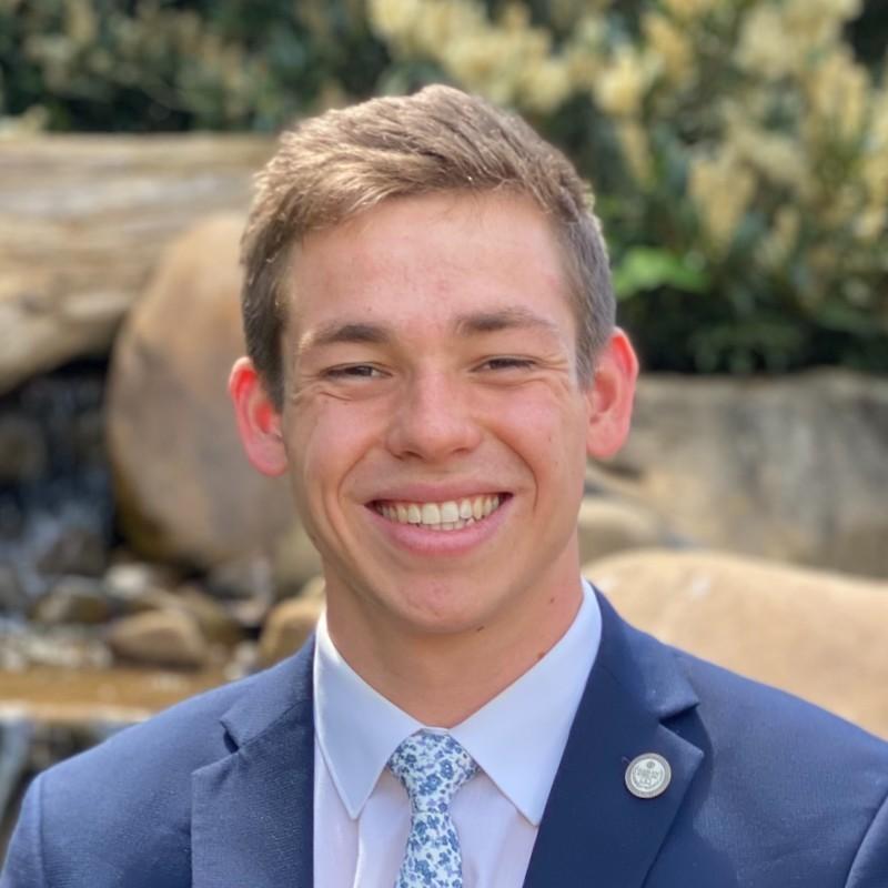 Brother Joe Roebuck received the 2022 Chancellor's Award for Extraordinary Campus Leadership and Service at the Tennessee Chancellor's Honor Banquet.